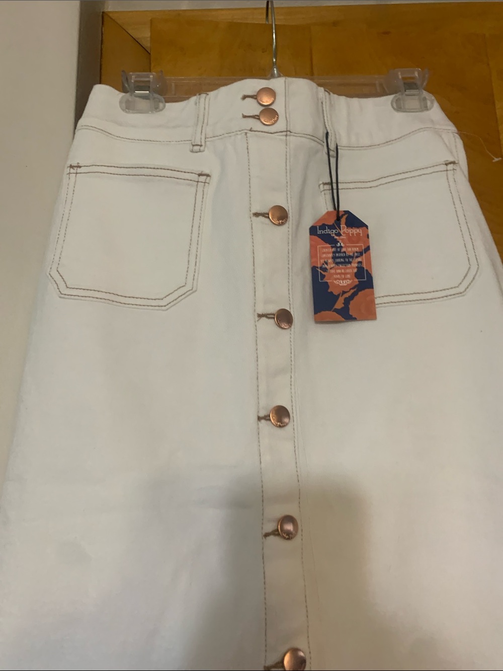 Offcwhite Jean skirt. Spare room